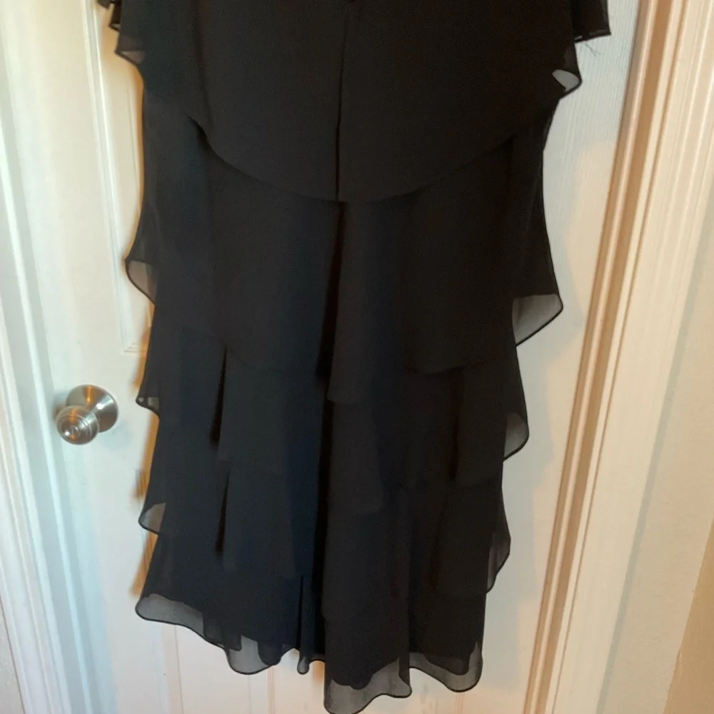 Patra Black Chiffon Tiered Sheath Dress with Capelet Sleeves, Size 16 - Picture 4 of 12